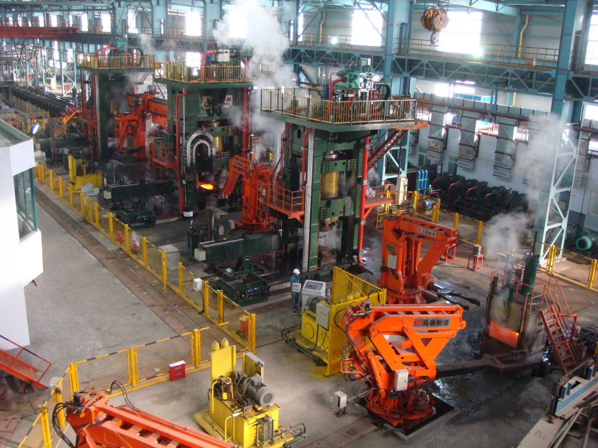 10-馬鋼車輪廠700Kg全液壓重載機器人.JPG